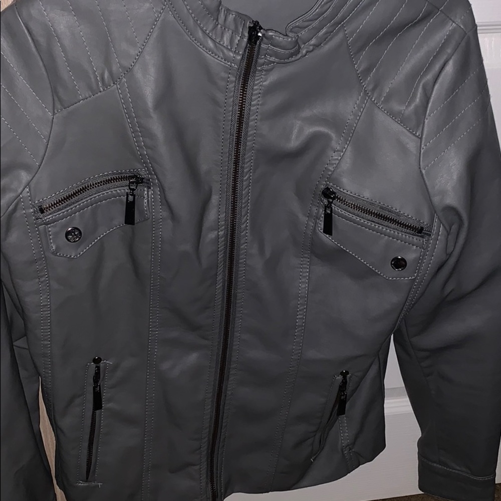 Jacket - Picture 5 of 5